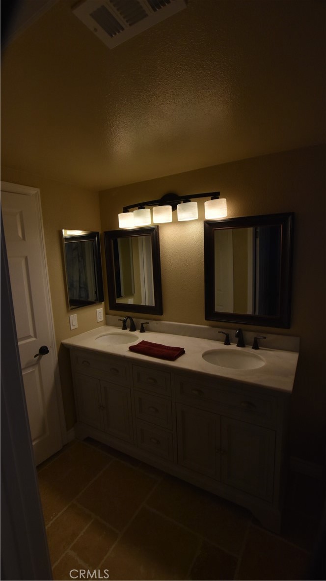 28760 Mauch Street Saugus, CA 91390 - Photo 18 of 27