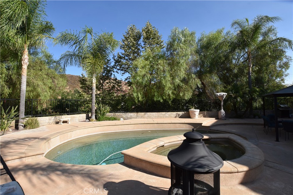 28760 Mauch Street Saugus, CA 91390 - Photo 25 of 27