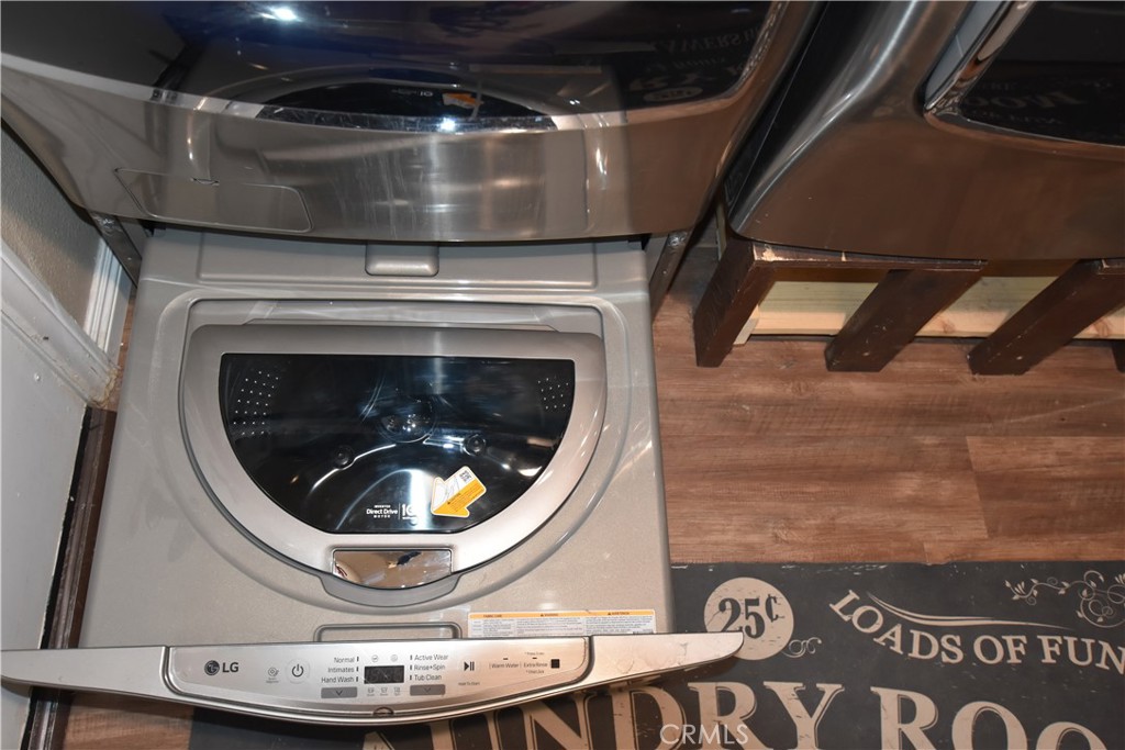 28760 Mauch Street Saugus, CA 91390 - Photo 8 of 27