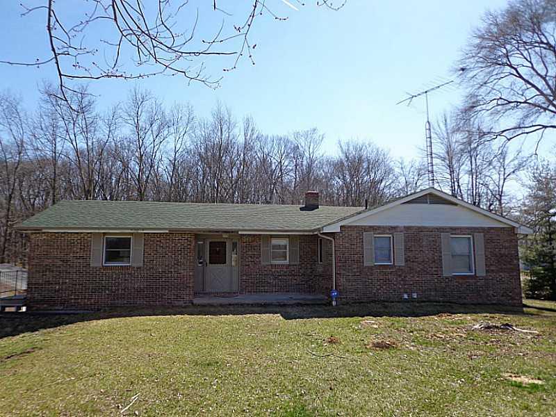 7211 West Georgetown Road Columbus, IN 47201 - Photo 1 of 18