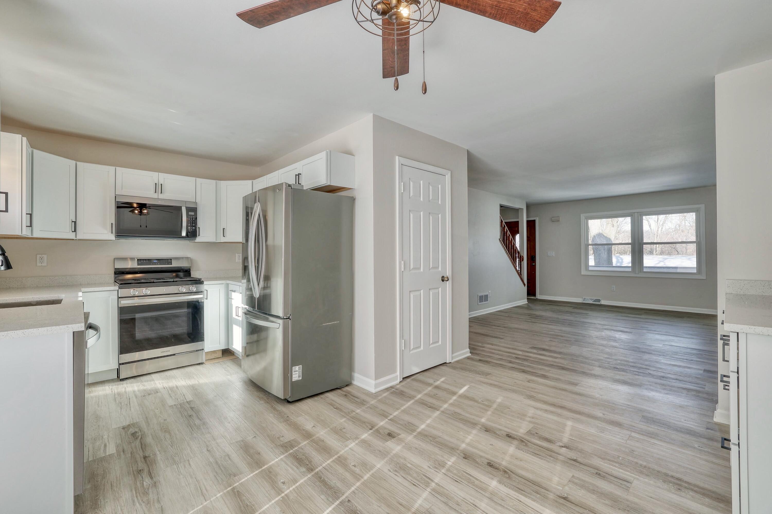 6919 Harvey Avenue Wauwatosa, WI 53213 - Photo 9 of 39 Open Concept