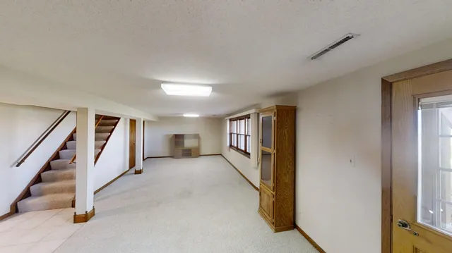 $399,900 | 1704 Plainview Lane, Albert Lea, MN 56007