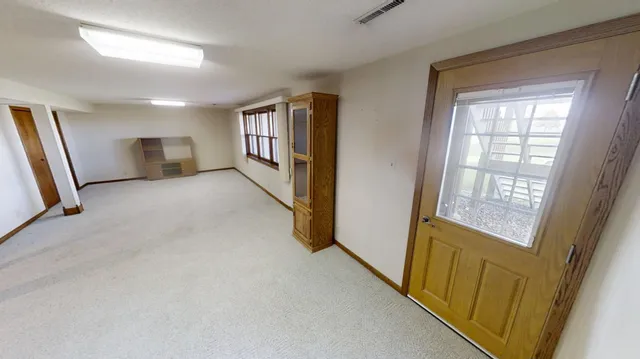 $399,900 | 1704 Plainview Lane, Albert Lea, MN 56007