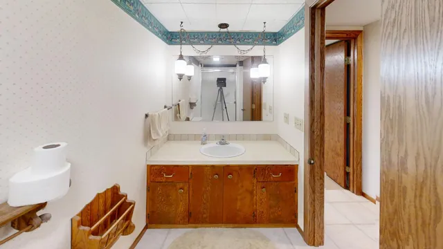 $399,900 | 1704 Plainview Lane, Albert Lea, MN 56007