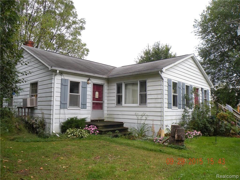 60451 Hayes Road Washington, MI 48094 - Photo 1 of 26