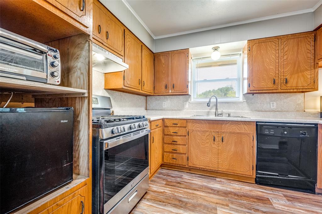 202 Old Justin Road Argyle, TX 76226 - Photo 14 of 25