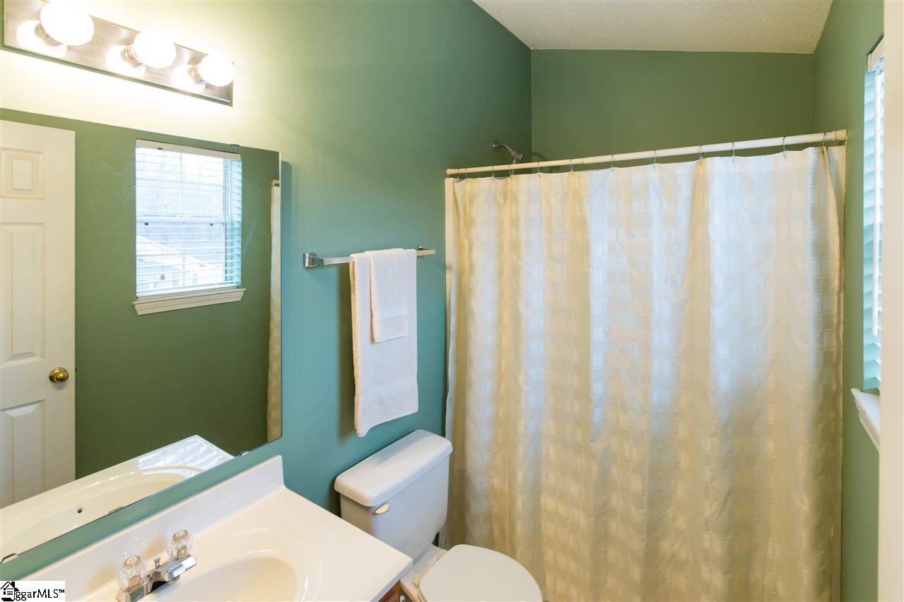 8 Hampton Ridge Drive Greer, SC 29651 - Photo 16 of 19 Gallery Image 16