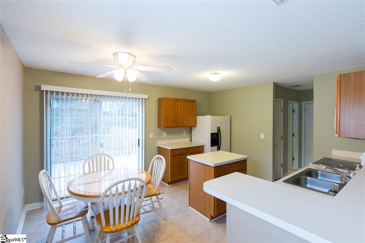 8 Hampton Ridge Drive Greer, SC 29651 - Photo 5 of 19 Gallery Image 5
