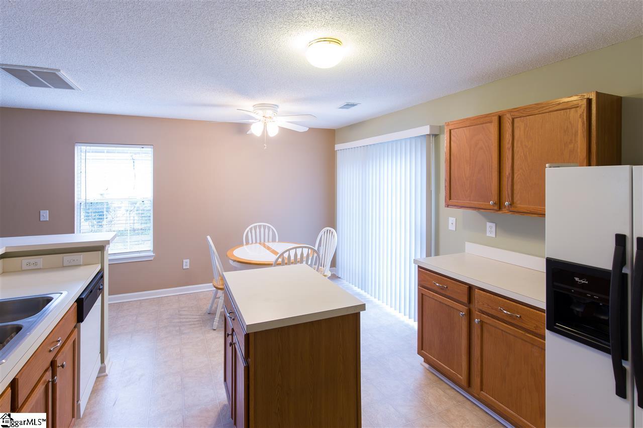 8 Hampton Ridge Drive Greer, SC 29651 - Photo 6 of 19 Gallery Image 6