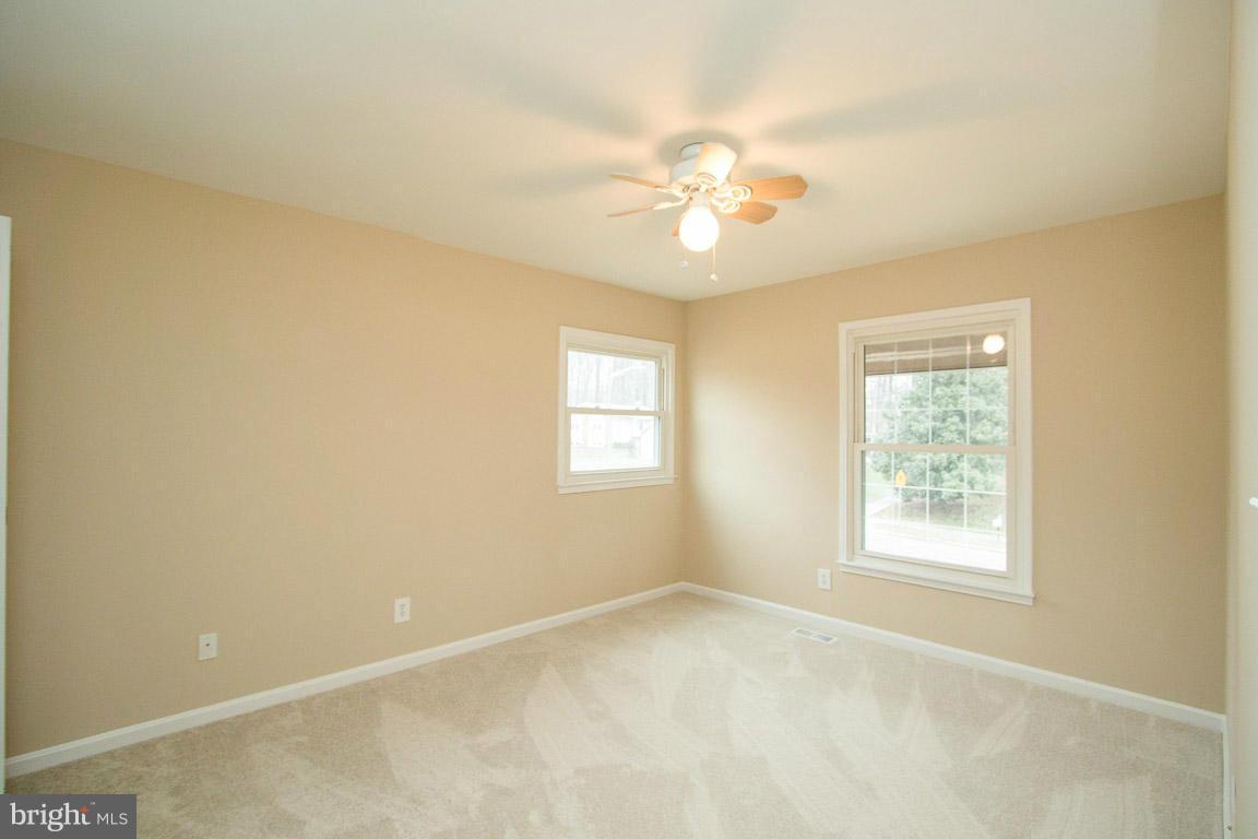 6906 Rochambeau Place Springfield, VA 22153 - Photo 20 of 30 Bedroom