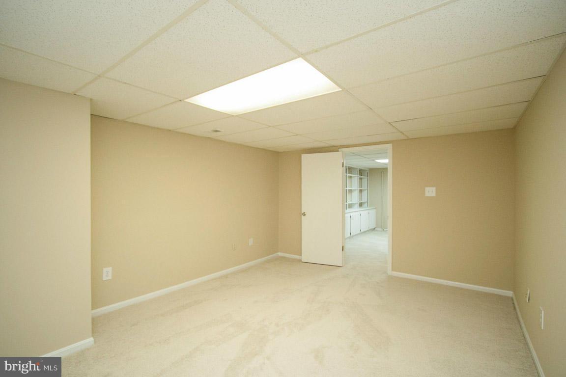 6906 Rochambeau Place Springfield, VA 22153 - Photo 27 of 30 Interior (General)