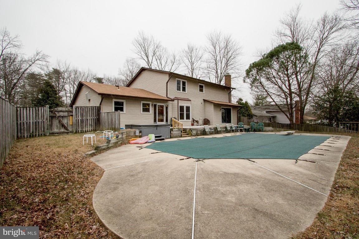 6906 Rochambeau Place Springfield, VA 22153 - Photo 29 of 30 Exterior (Rear)