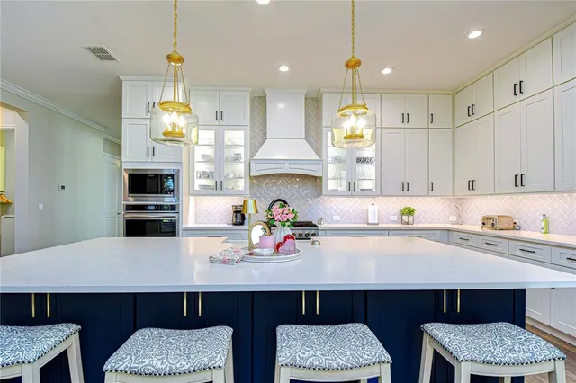 $675,000 | 6005 Sparrowhead Way, Lithia, FL 33547