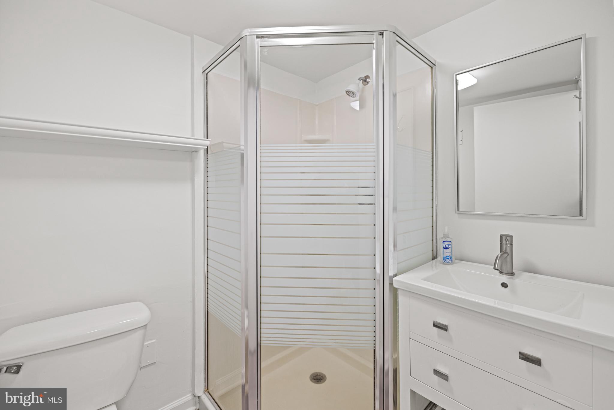 2457 P Street Northwest Washington, DC 20007 - Photo 20 of 44