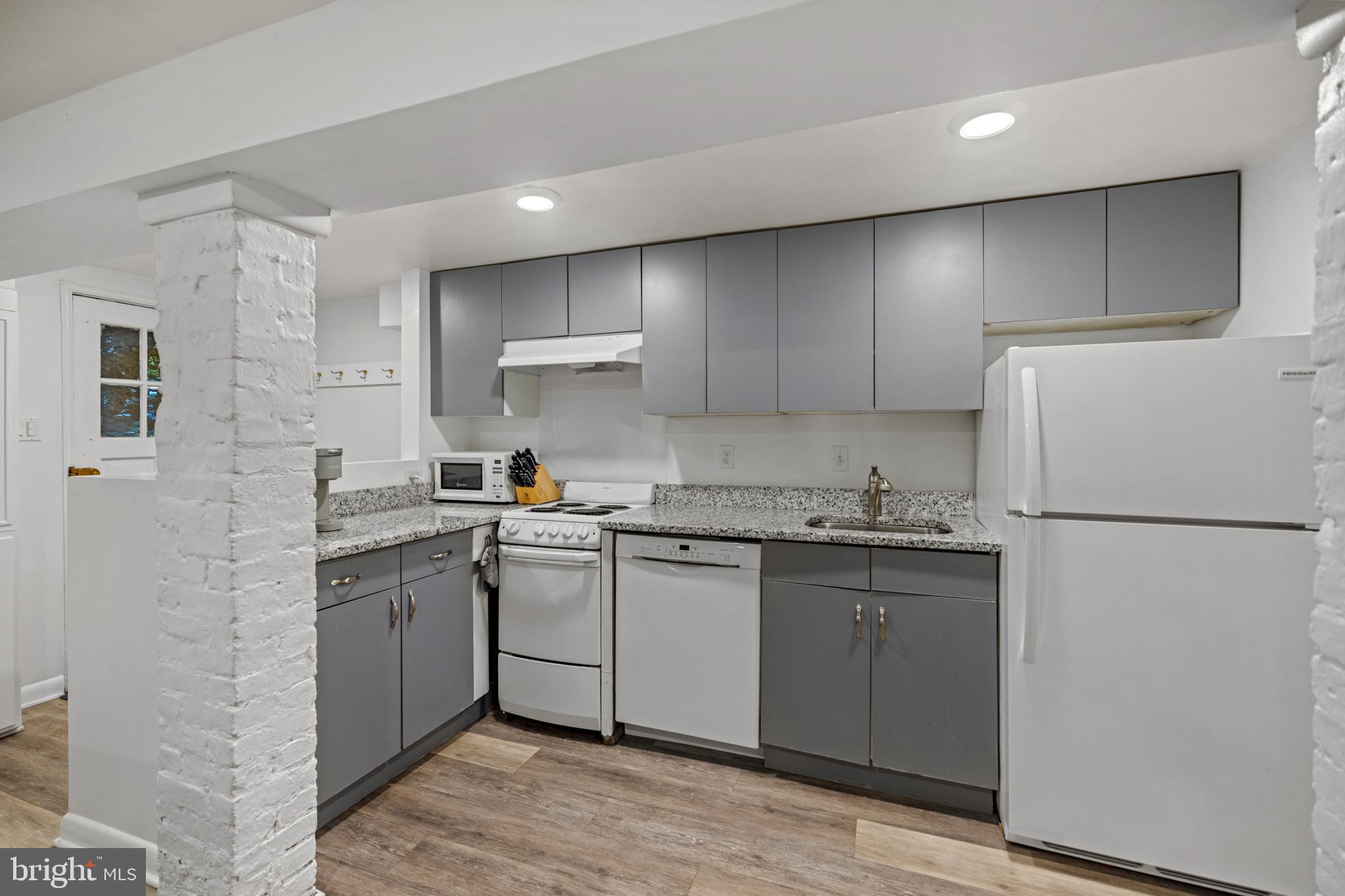 2457 P Street Northwest Washington, DC 20007 - Photo 41 of 44