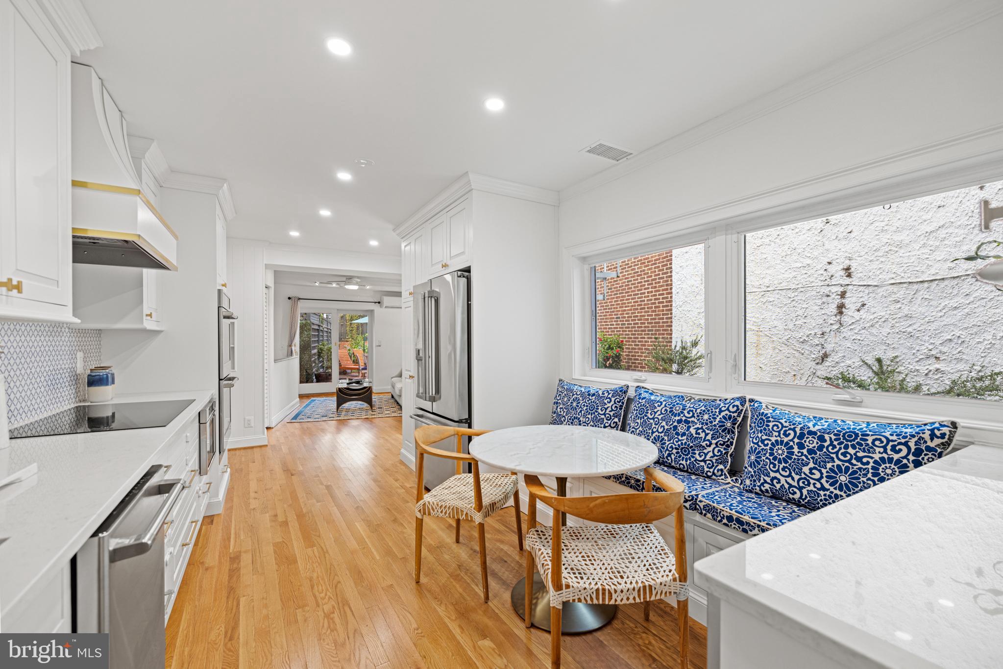 2457 P Street Northwest Washington, DC 20007 - Photo 10 of 44