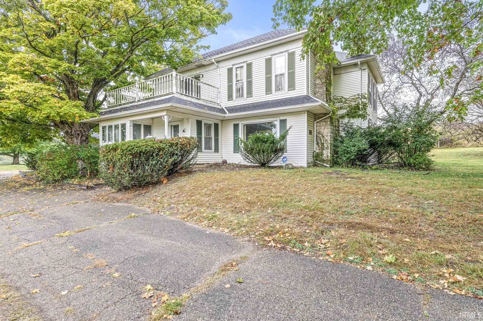 19119 Queen Road Culver, IN 46511 - Photo 2 of 35