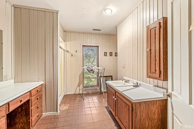 $2,400,000 | 19119 Queen Road, Culver, IN 46511