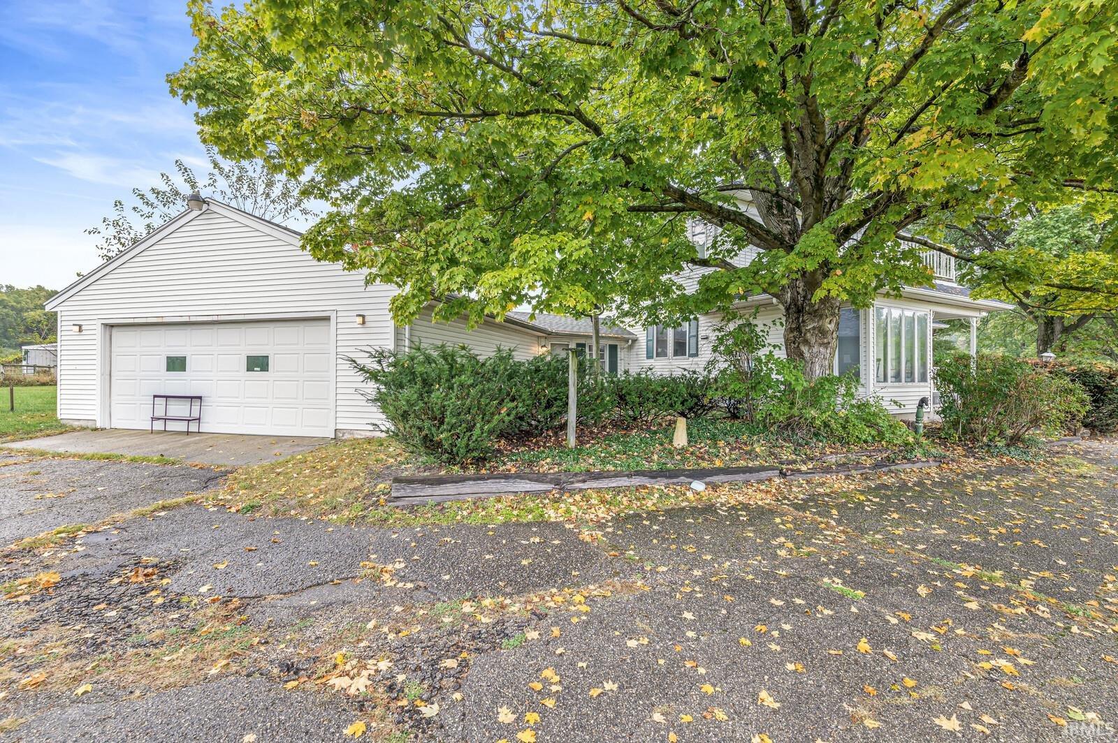 19119 Queen Road Culver, IN 46511 - Photo 3 of 35