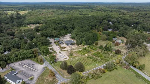 $1,975,000 | 47 Tuckertown Road, South Kingstown, RI 02879