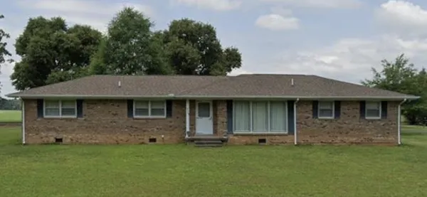 $314,900 | 717 Brenda Avenue, Loretto, TN 38469