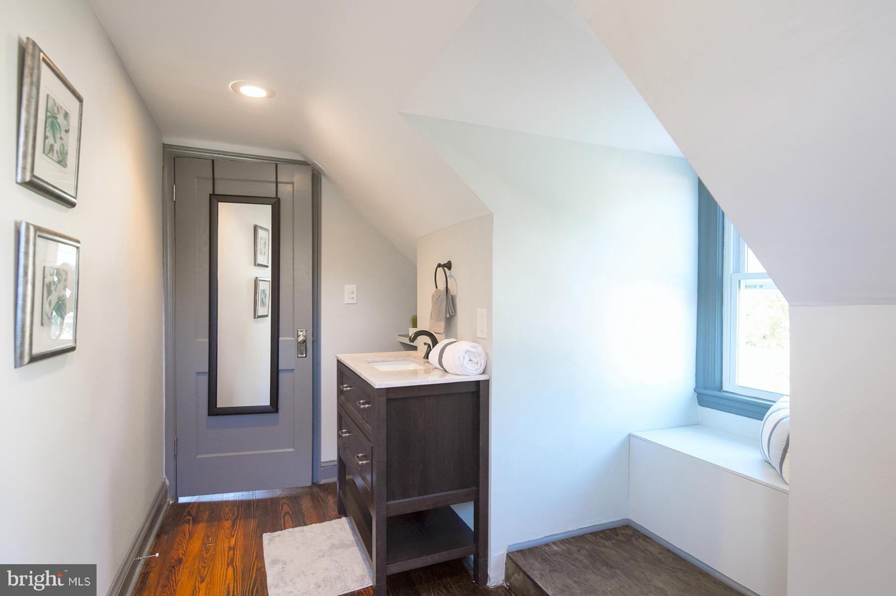 6411 Taylor Road Riverdale, MD 20737 - Photo 15 of 23 Bath (Master)