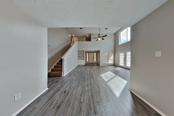 $2,120 | 2010 Creekshire Drive, Sugar Land, TX 77478