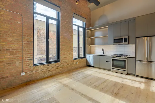 $2,675 | 729 North Sangamon Street, Unit 413, Chicago, IL 60642