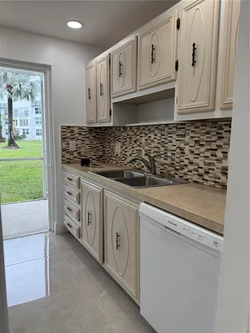 $1,475 | 6650 Royal Palm Boulevard, Unit 110C, Margate, FL 33063