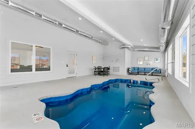 $1,100,000 | 18 Settlers Cove, Kimberling City, MO 65686