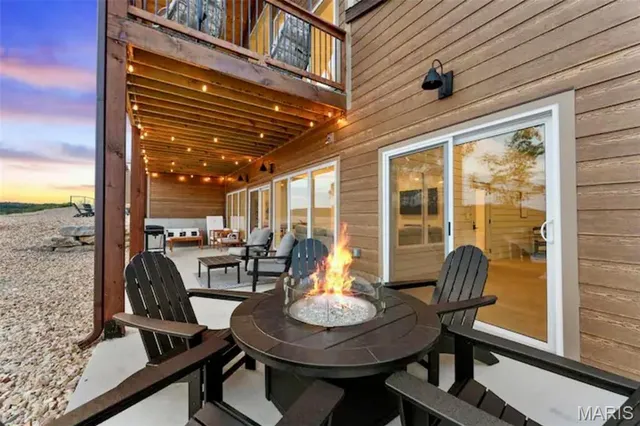 $1,100,000 | 18 Settlers Cove, Kimberling City, MO 65686