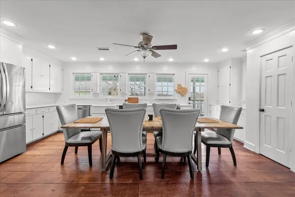 $750,000 | 462 Exotic Isle Drive, Bay City, TX 77414