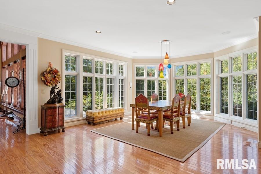 9002 Wolf Road Colona, IL 61241 - Photo 15 of 50