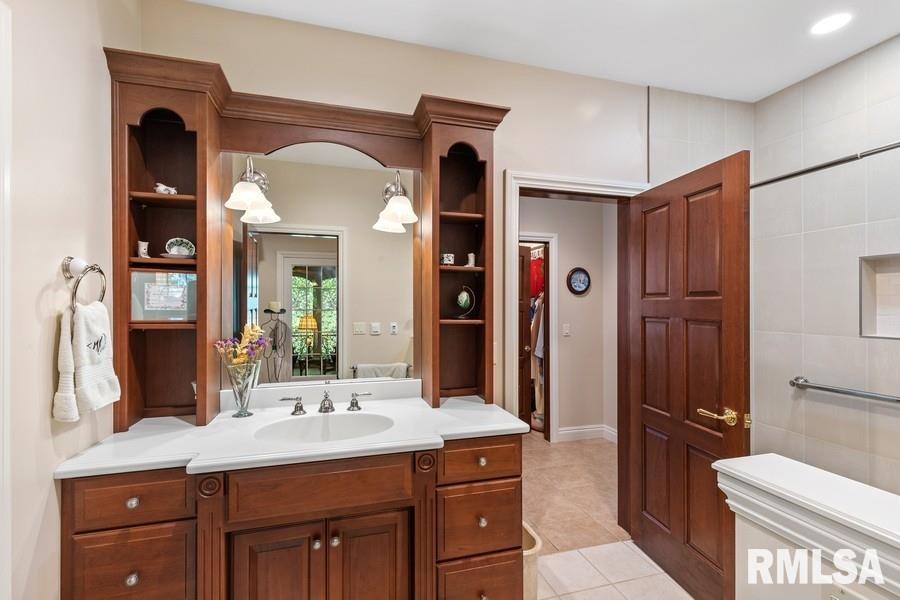 9002 Wolf Road Colona, IL 61241 - Photo 24 of 50