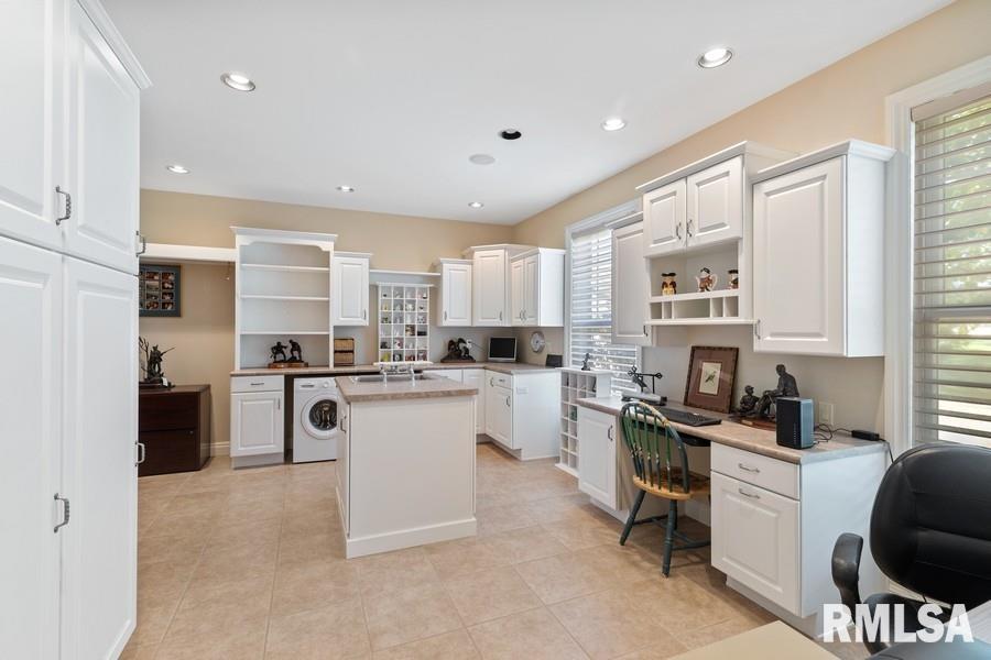 9002 Wolf Road Colona, IL 61241 - Photo 25 of 50