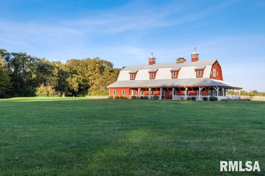 9002 Wolf Road Colona, IL 61241 - Photo 5 of 50