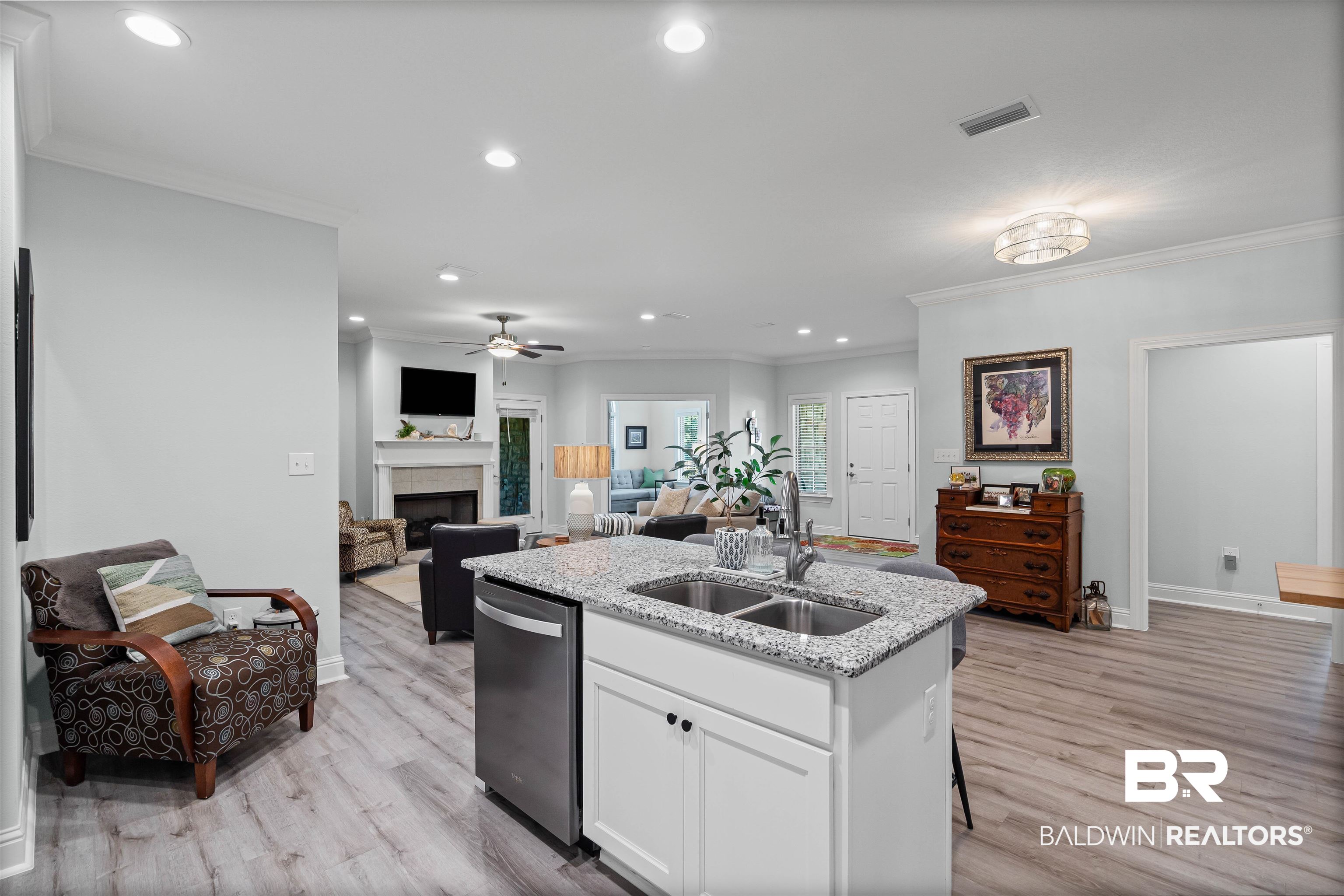 204 Holmes Avenue, Unit 204 Foley, AL 36535 - Photo 8 of 28
