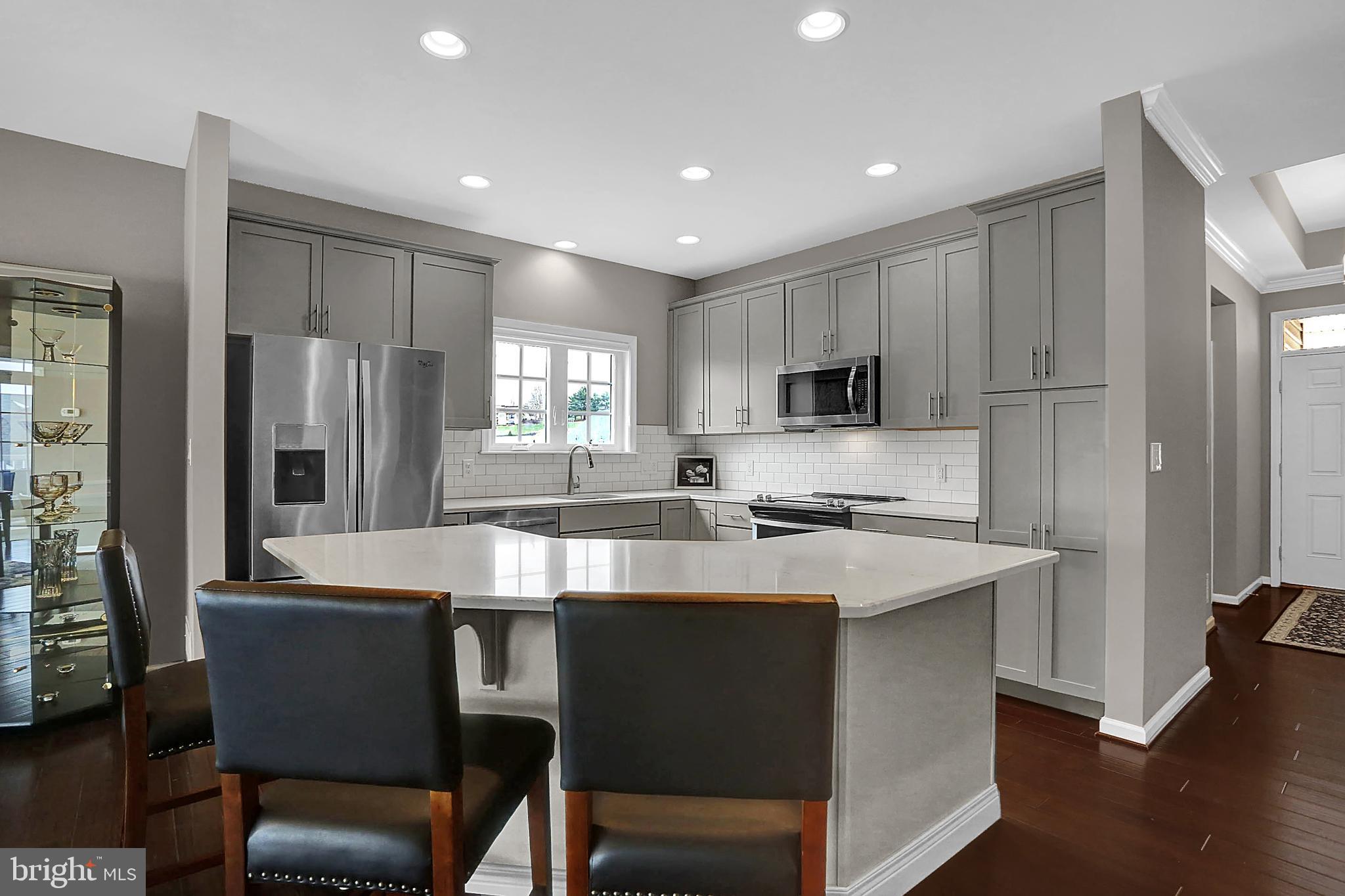 489 Resolution Drive Lititz, PA 17543 - Photo 5 of 35 Classic Gourmet Kitchen