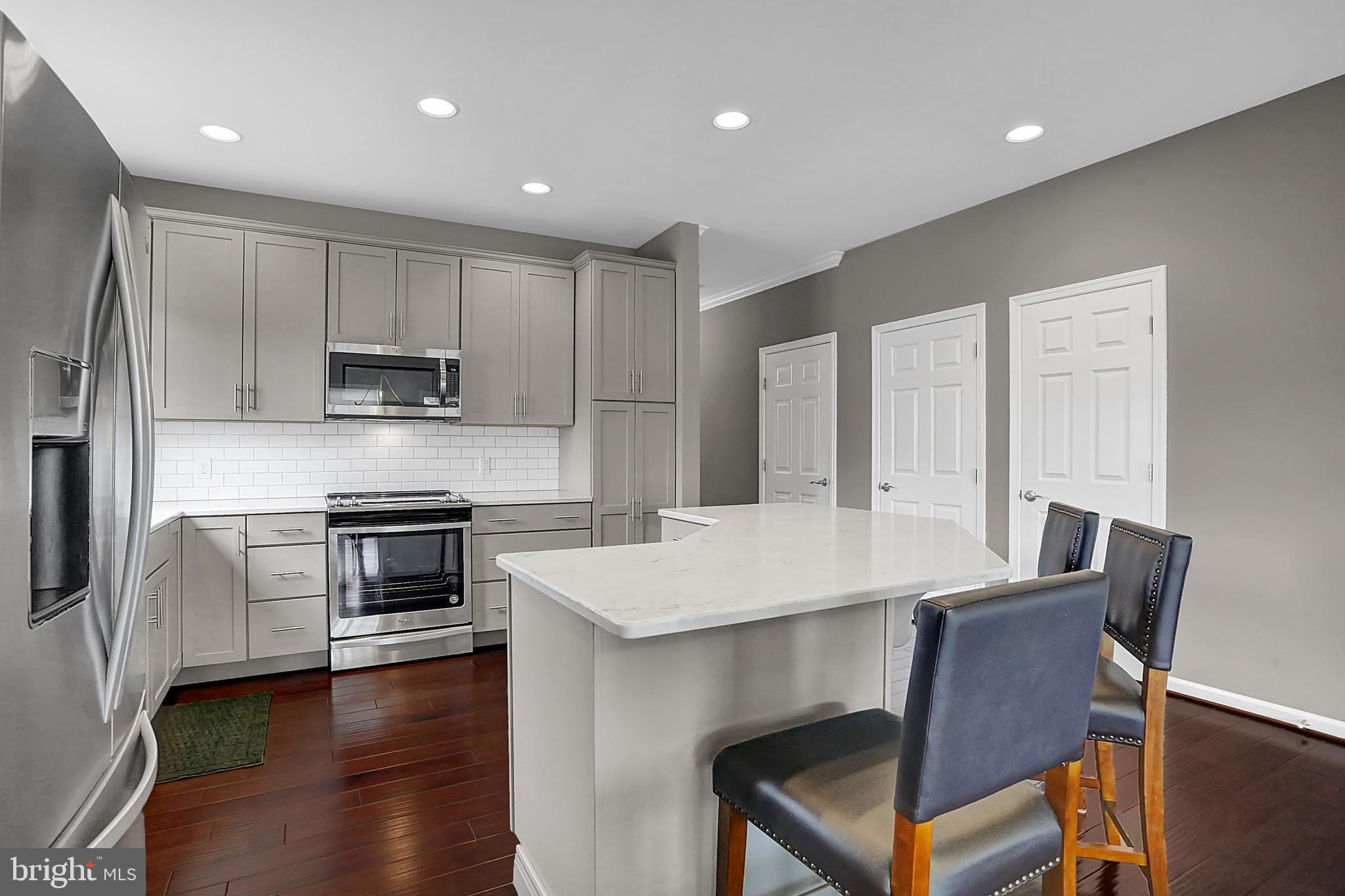 489 Resolution Drive Lititz, PA 17543 - Photo 6 of 35 Large Island - Great for Entertaining
