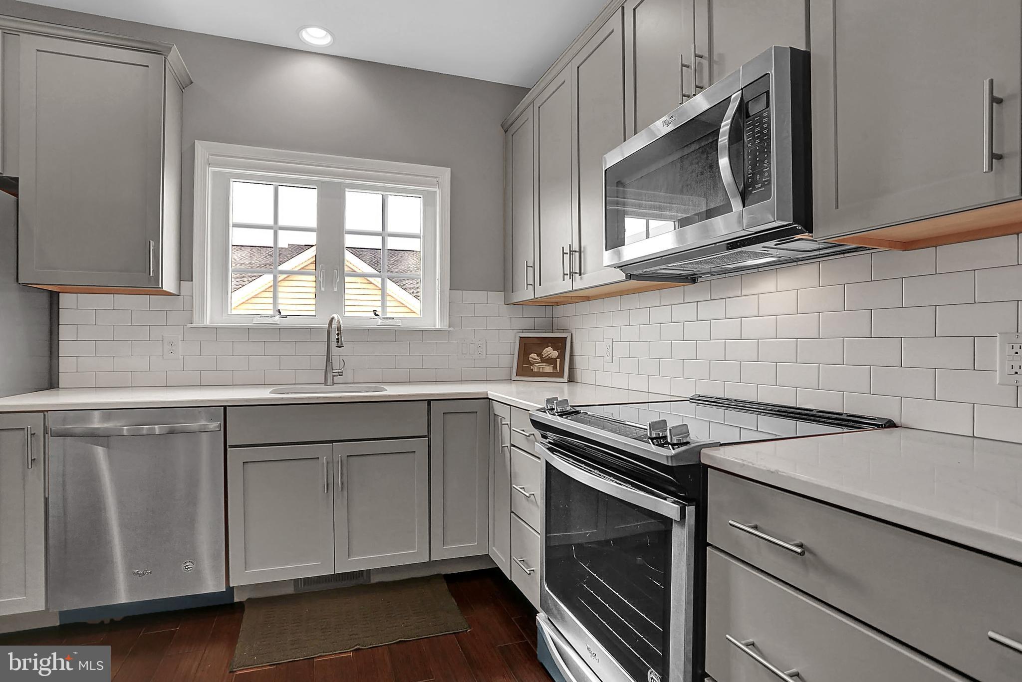489 Resolution Drive Lititz, PA 17543 - Photo 8 of 35 Subway Tile and Energy Efficient S/S Appliances