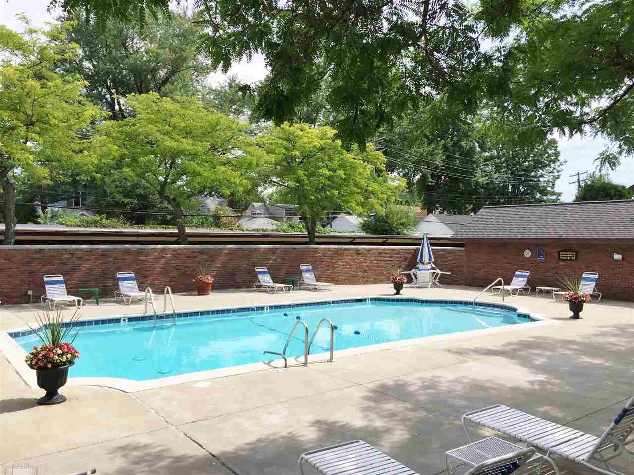 1750 Vernier Road, Unit 28 Grosse Pointe, MI 48236 - Photo 17 of 19 Pool