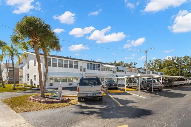 $82,000 | 6050 21st Street North, Unit 17, St. Petersburg, FL 33714