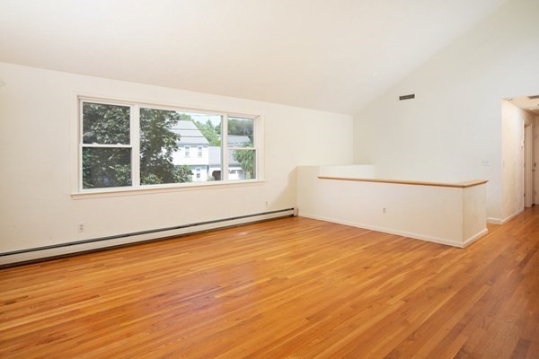 26 Pilgrim Road Needham, MA 02492 - Photo 3 of 26