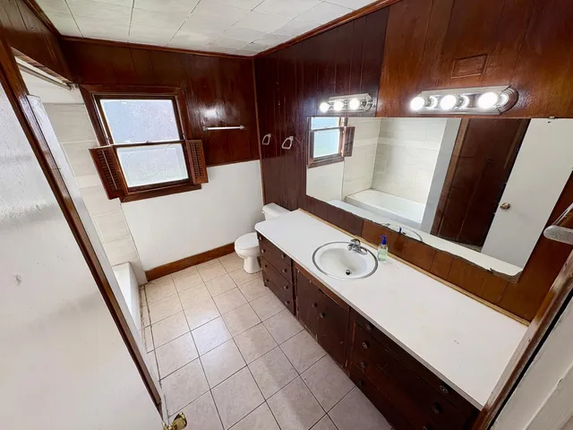 $1,395 | 1836 Rivercrest Street, Beaumont, TX 77703