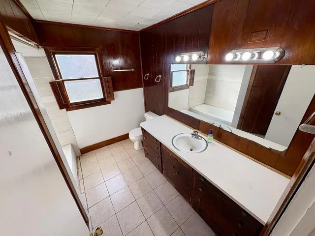 $1,295 | 1836 Rivercrest Street, Beaumont, TX 77703