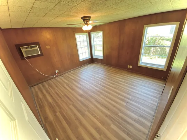 $1,395 | 1836 Rivercrest Street, Beaumont, TX 77703