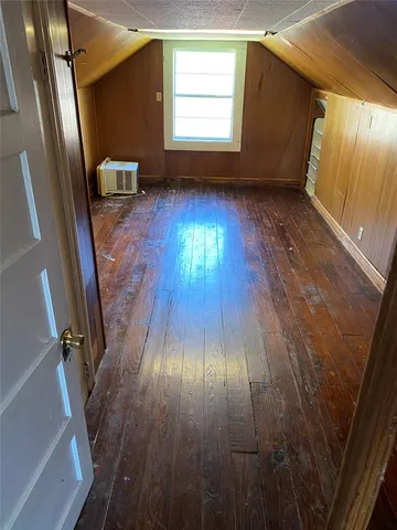 $1,395 | 1836 Rivercrest Street, Beaumont, TX 77703