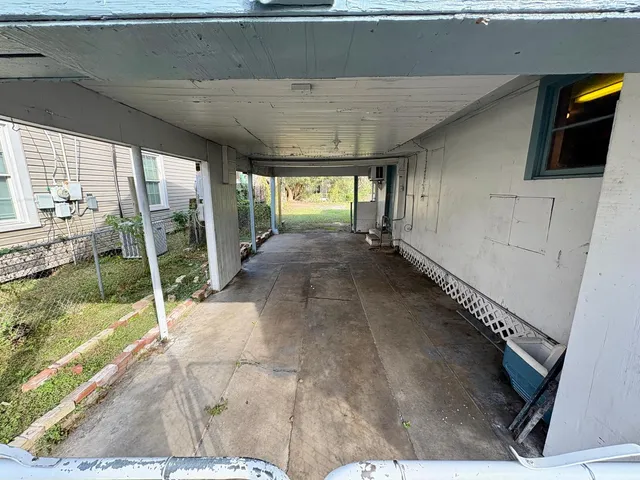 $1,395 | 1836 Rivercrest Street, Beaumont, TX 77703