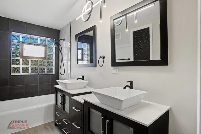 $415,000 | 5232 Cass Street, Oak Lawn, IL 60453