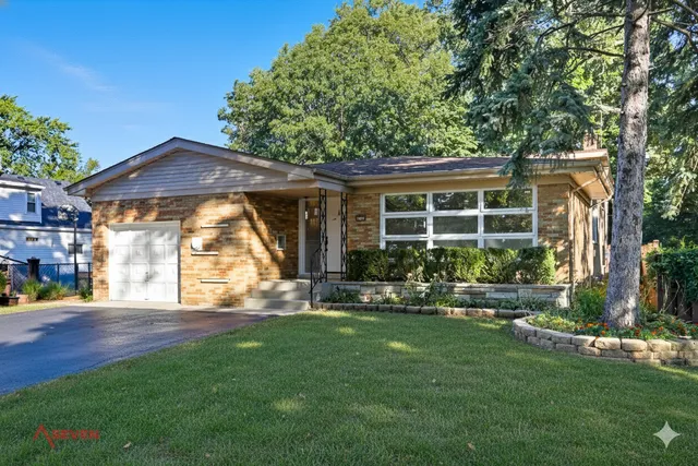 $415,000 | 5232 Cass Street, Oak Lawn, IL 60453